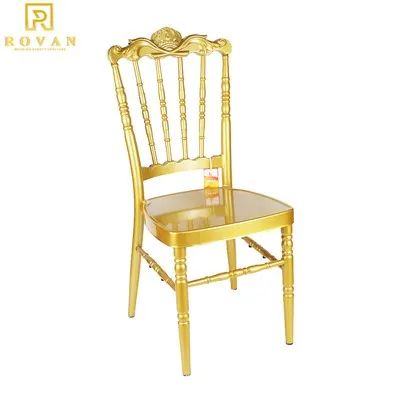 Ghế tiệc cưới hoàng gia Napoleon có thể xếp chồng lên nhau bằng vàng